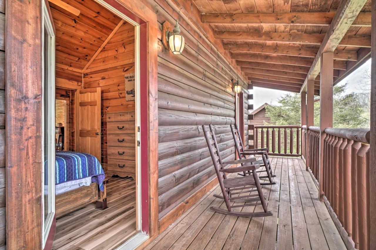 Mountain Pool Lodge Sevierville Cabin With Hot Tub Pigeon Forge Ngoại thất bức ảnh