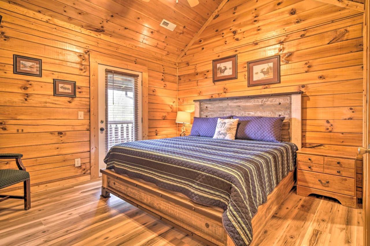 Mountain Pool Lodge Sevierville Cabin With Hot Tub Pigeon Forge Ngoại thất bức ảnh