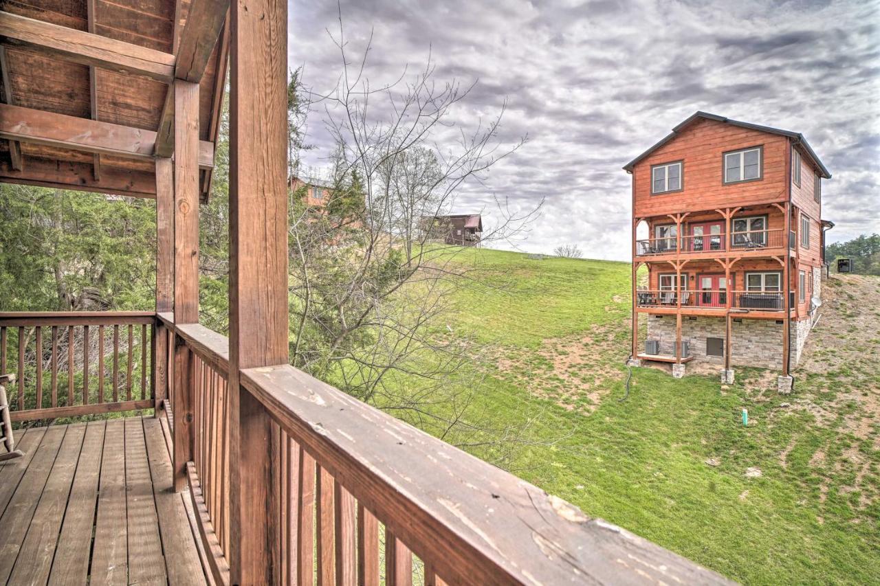 Mountain Pool Lodge Sevierville Cabin With Hot Tub Pigeon Forge Ngoại thất bức ảnh